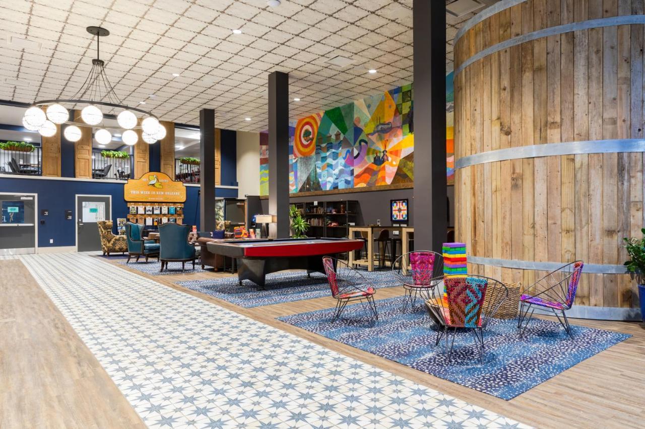 Where to Stay Near Mardi Gras World: 5 Central Hotels