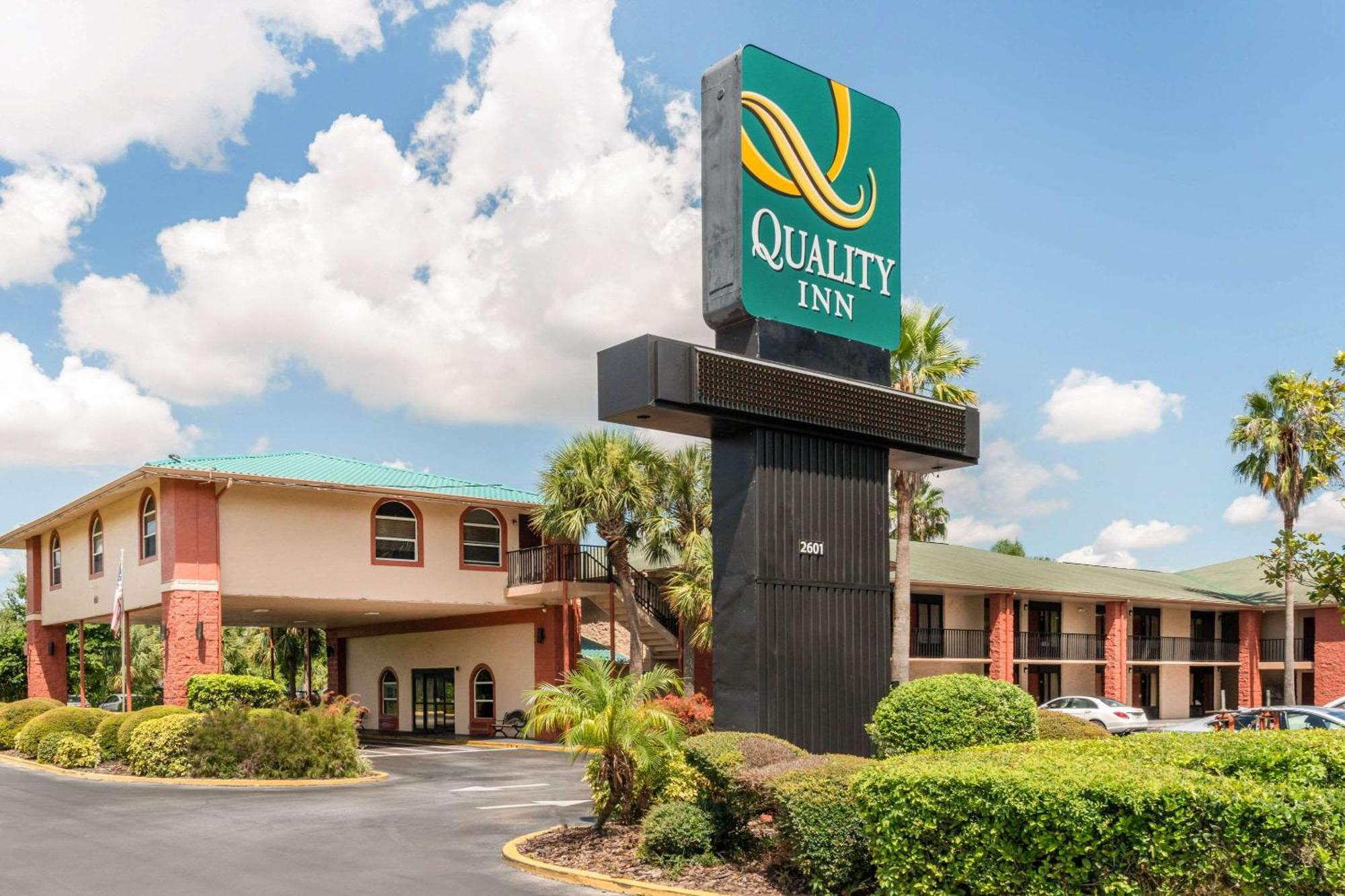 Staying Near Shingle Creek Golf Course: 4 Business Hotels Compared