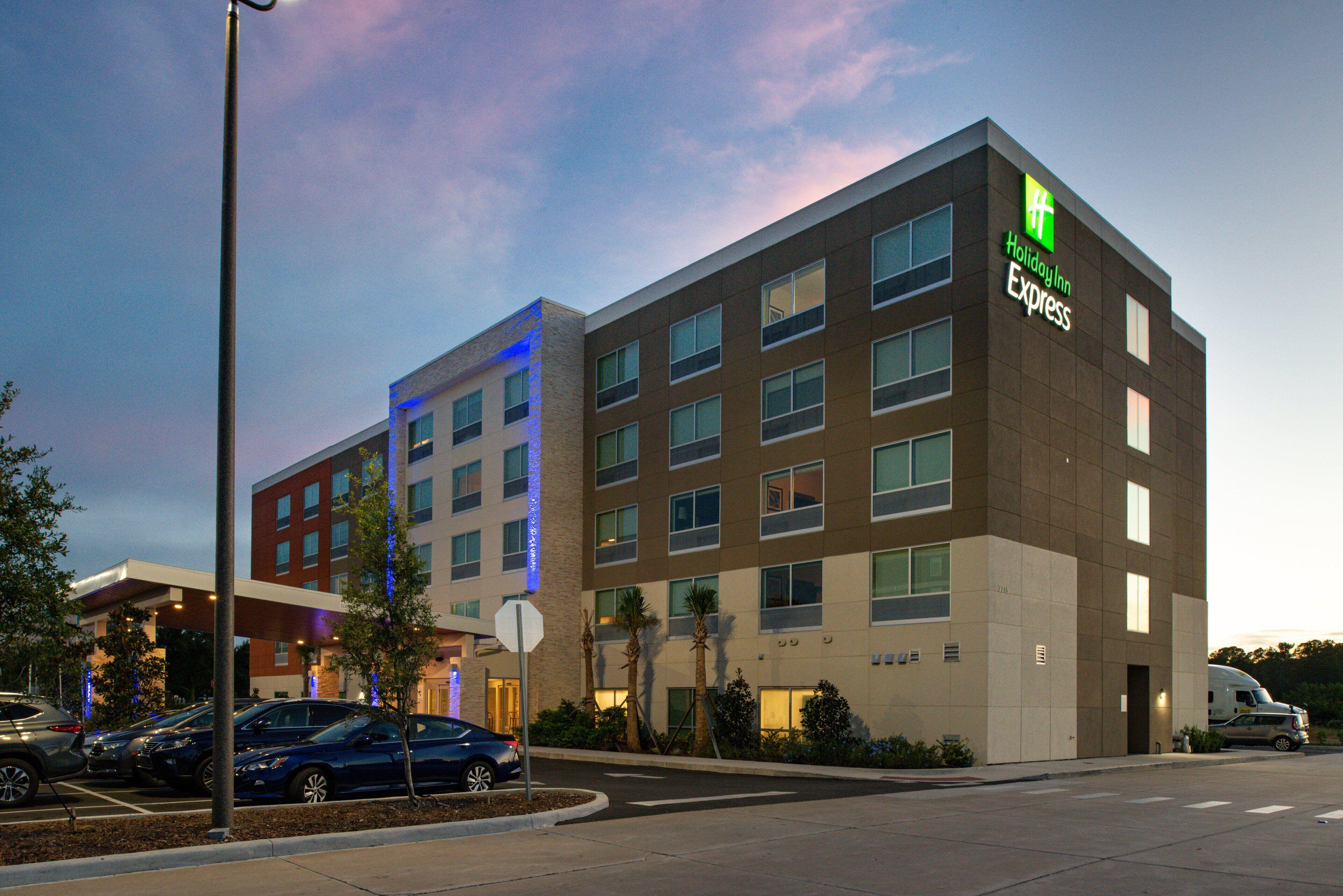 4 Business Hotels Near SeaWorld Orlando Worth Booking
