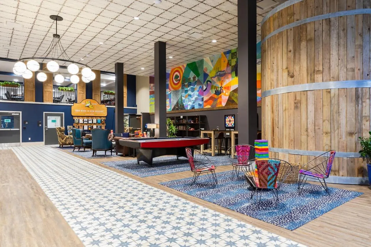Where to Stay Near Coliseum Square: 6 Best Central Hotels