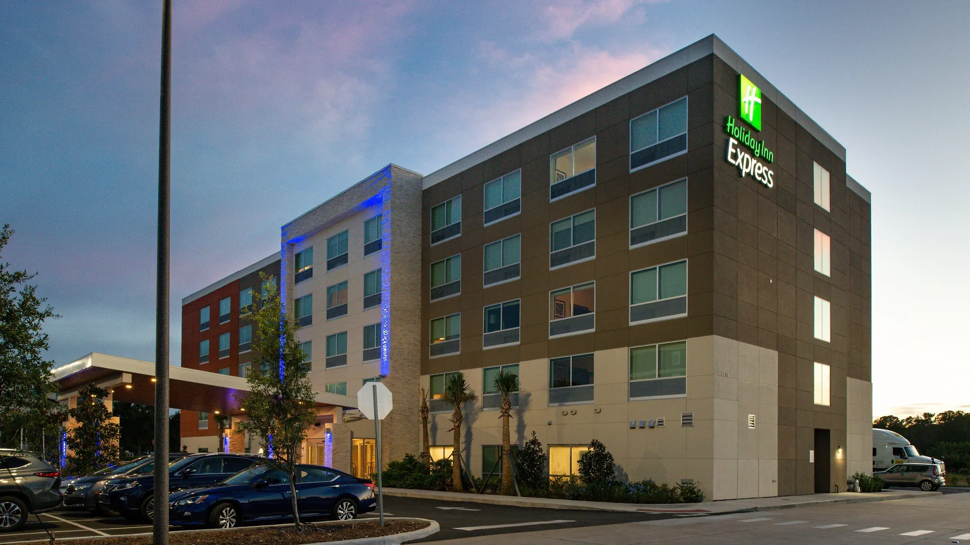 4 Business Hotels Near SeaWorld Orlando Worth Booking