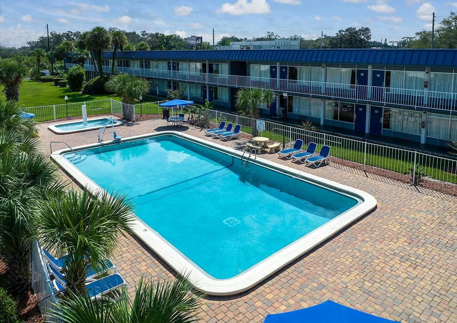 5 Smart Budget Hotels Near Ripley's Believe It or Not! Orlando