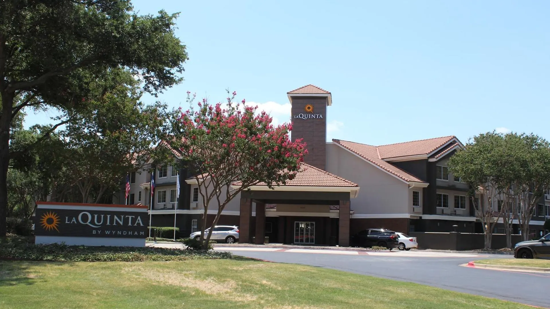 5 Smart Budget Hotels In Galleria Dallas Worth Booking