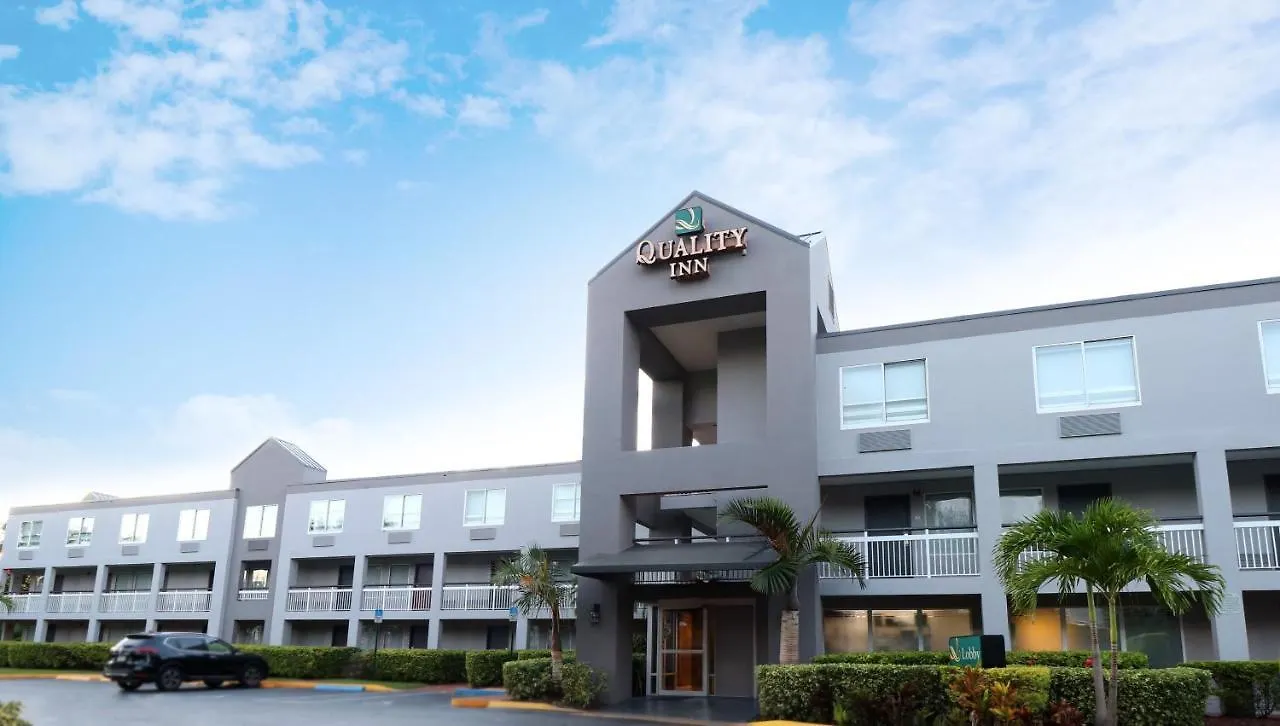 Staying in Doral: 4 Airport Hotels Near MIA Compared