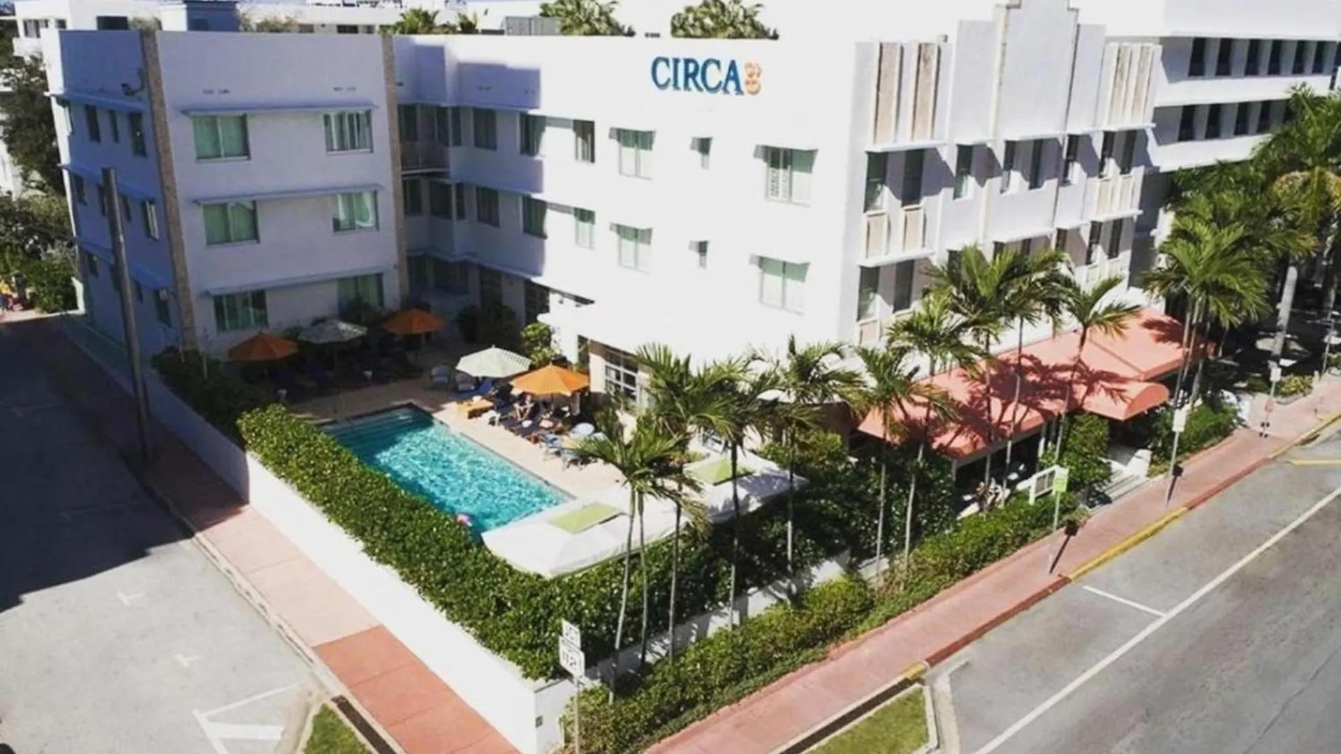 4 Central Hotels Near North Shore Open Space Park Worth Booking