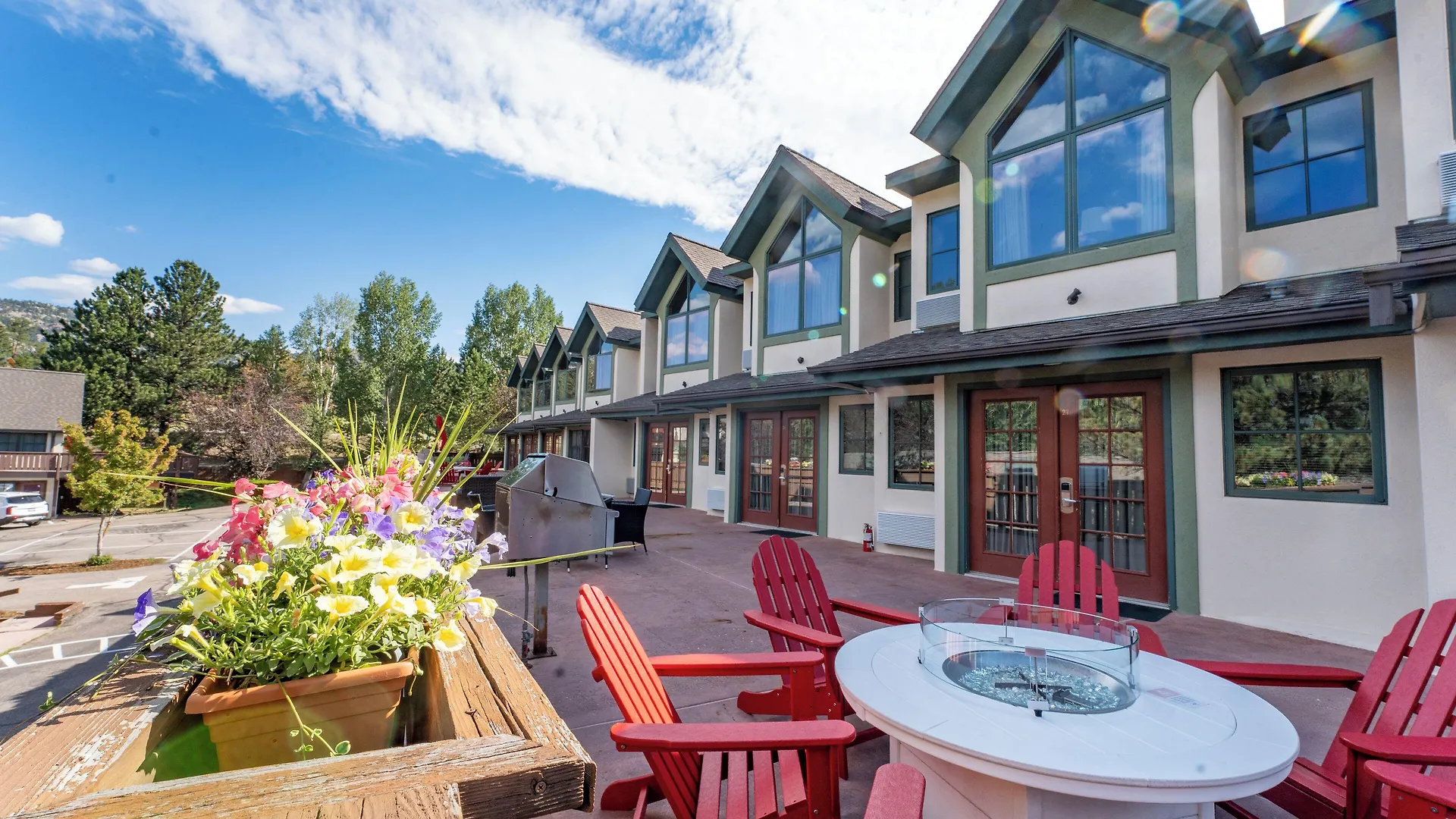 5 Smart 3-Star Hotels Near Roosevelt National Forest Worth Booking