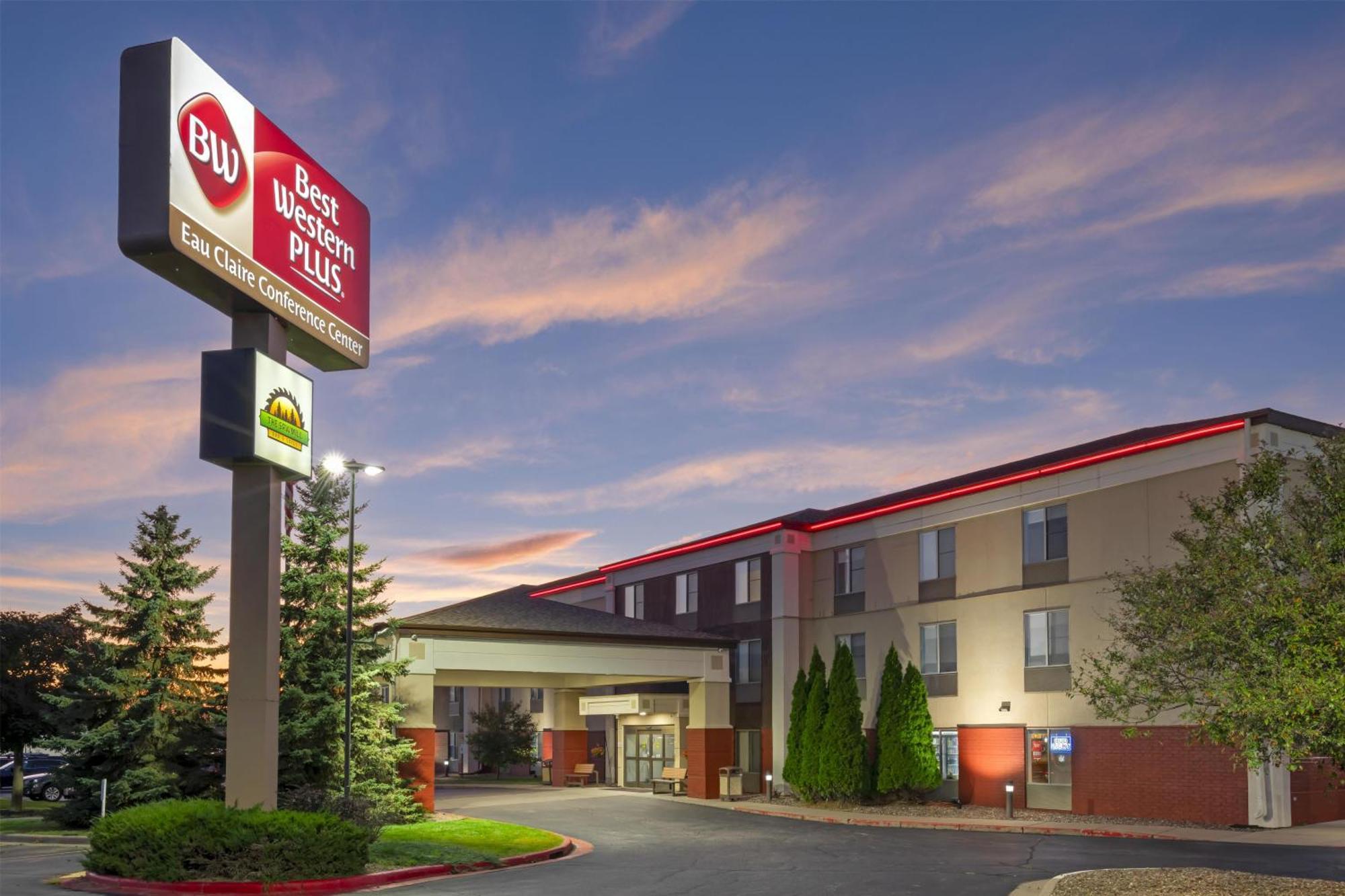 5 Smart Family Hotels Near Hillcrest Golf Club Eau Claire