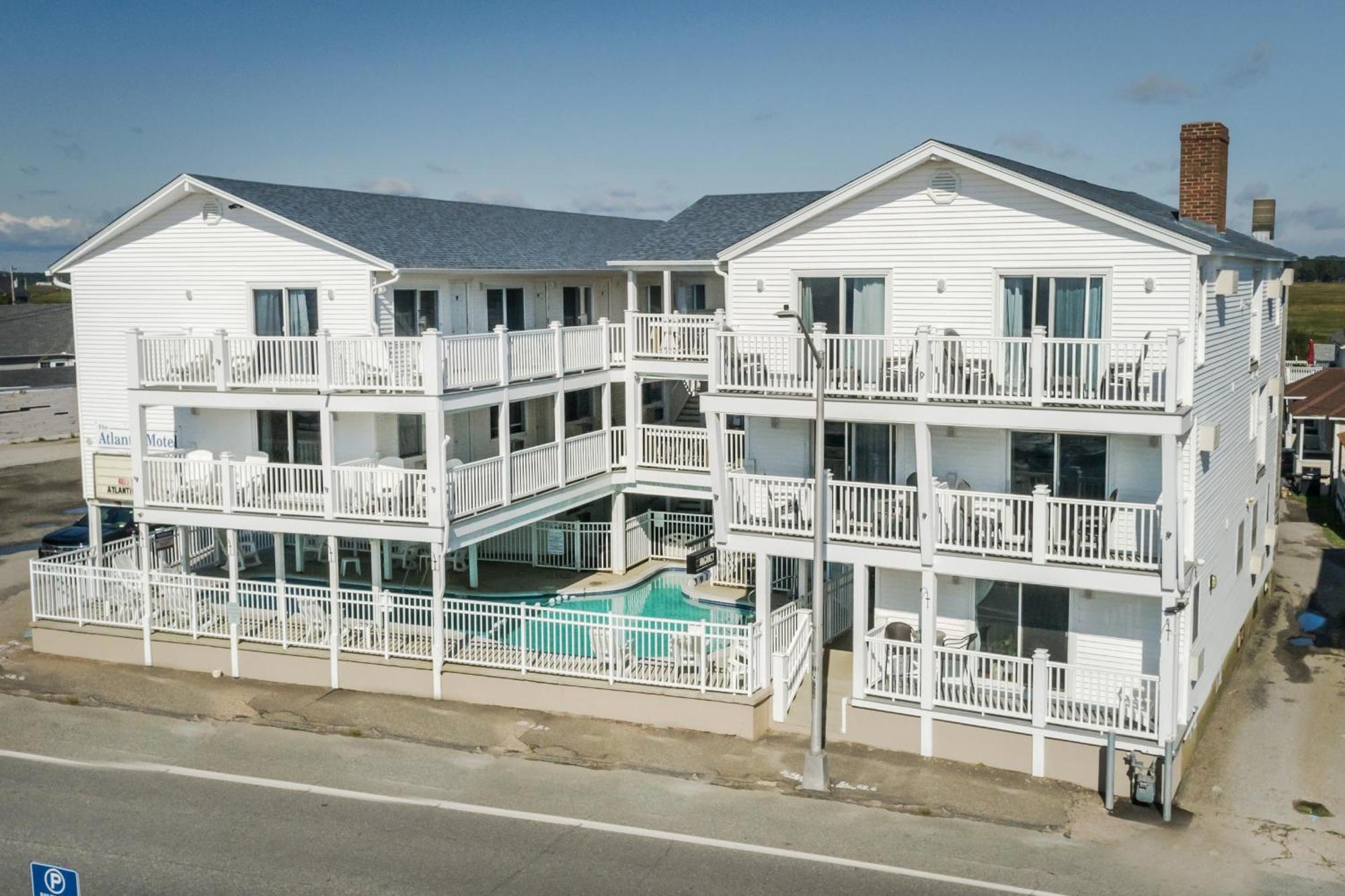 4 Smart 3-Star Hotels Near Salisbury Beach State Reservation