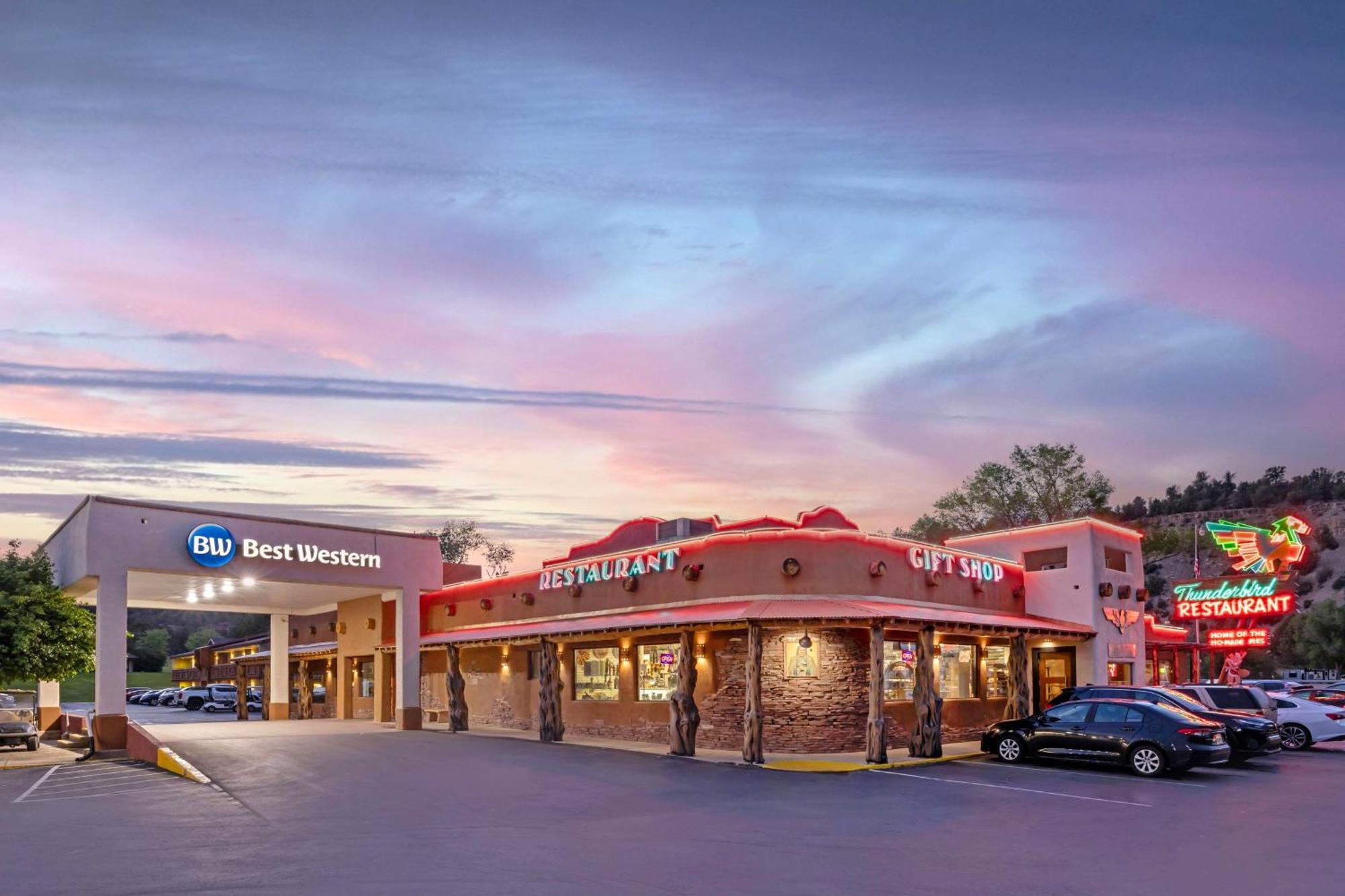 5 Best Leisure Hotels in Utah for Smooth Travel